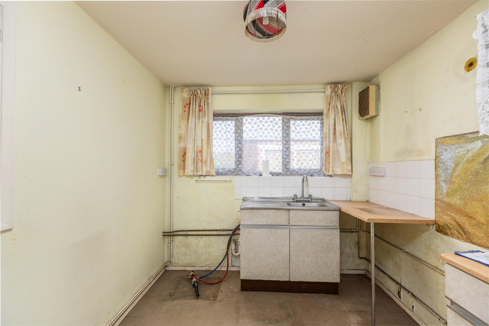 Carmel Road, Winch Wen, Swansea, SA1 7JZ